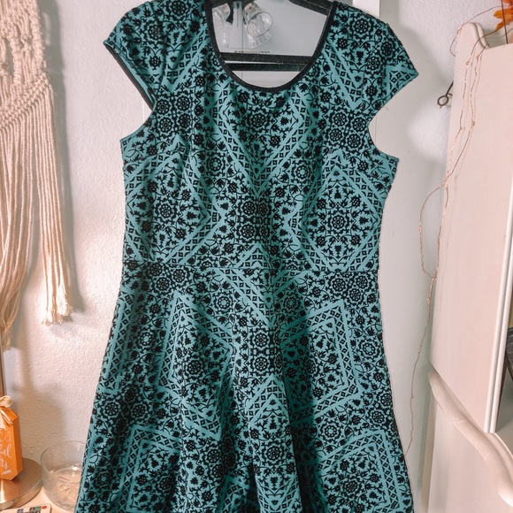 Blue Dress - Picture 2 of 2